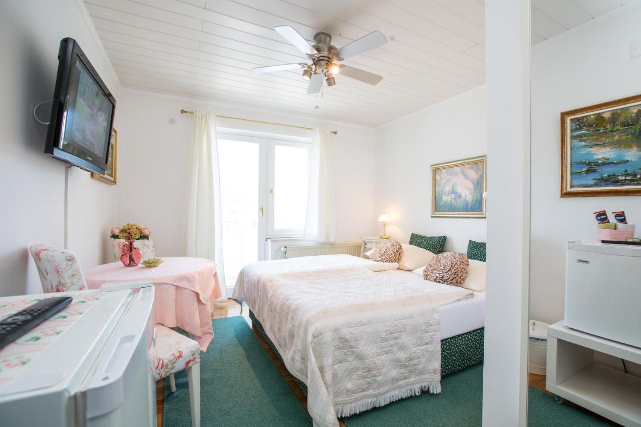 بليد B&B Pletna A Double Lake-View Room المظهر الخارجي الصورة