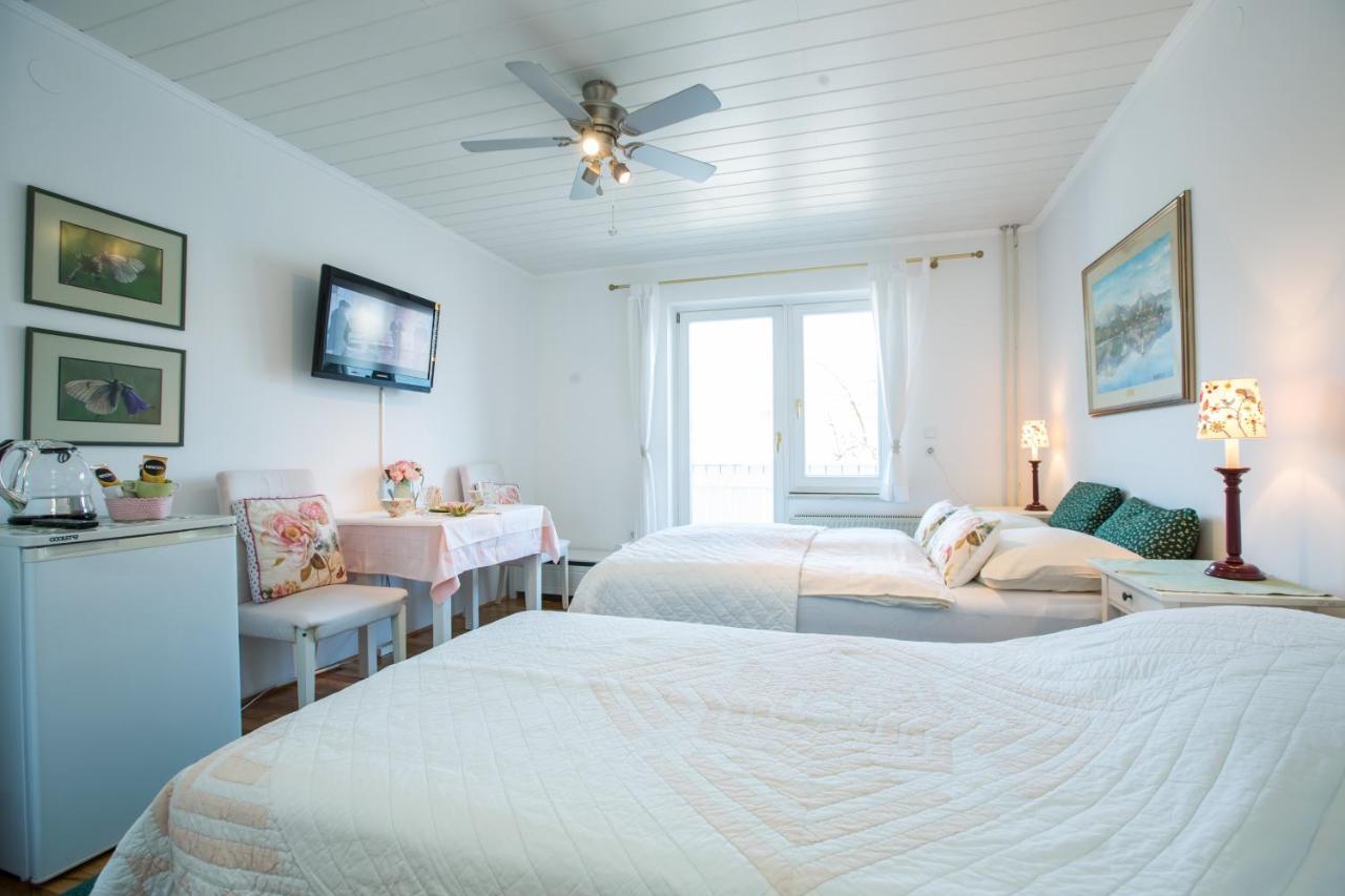 بليد B&B Pletna A Double Lake-View Room المظهر الخارجي الصورة