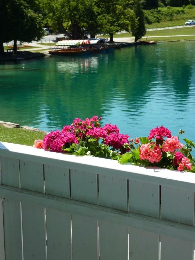 بليد B&B Pletna A Double Lake-View Room المظهر الخارجي الصورة